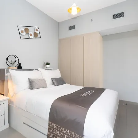 Zada Tower 1Br In Business Bay Near Metro & Burj Khalifa Dubai - Escape 24 Holiday Homes Esterno foto