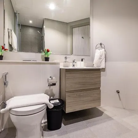 Zada Tower 1Br In Business Bay Near Metro & Burj Khalifa Dubai - Escape 24 Holiday Homes Esterno foto