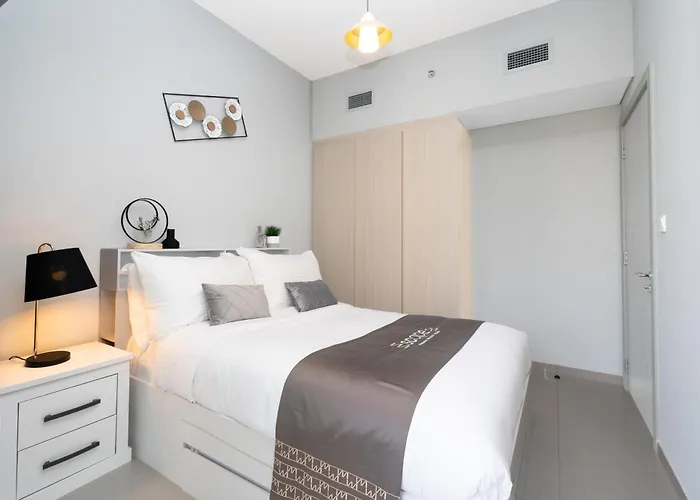 Zada Tower 1Br In Business Bay Near Metro & Burj Khalifa Dubai - Escape 24 Holiday Homes