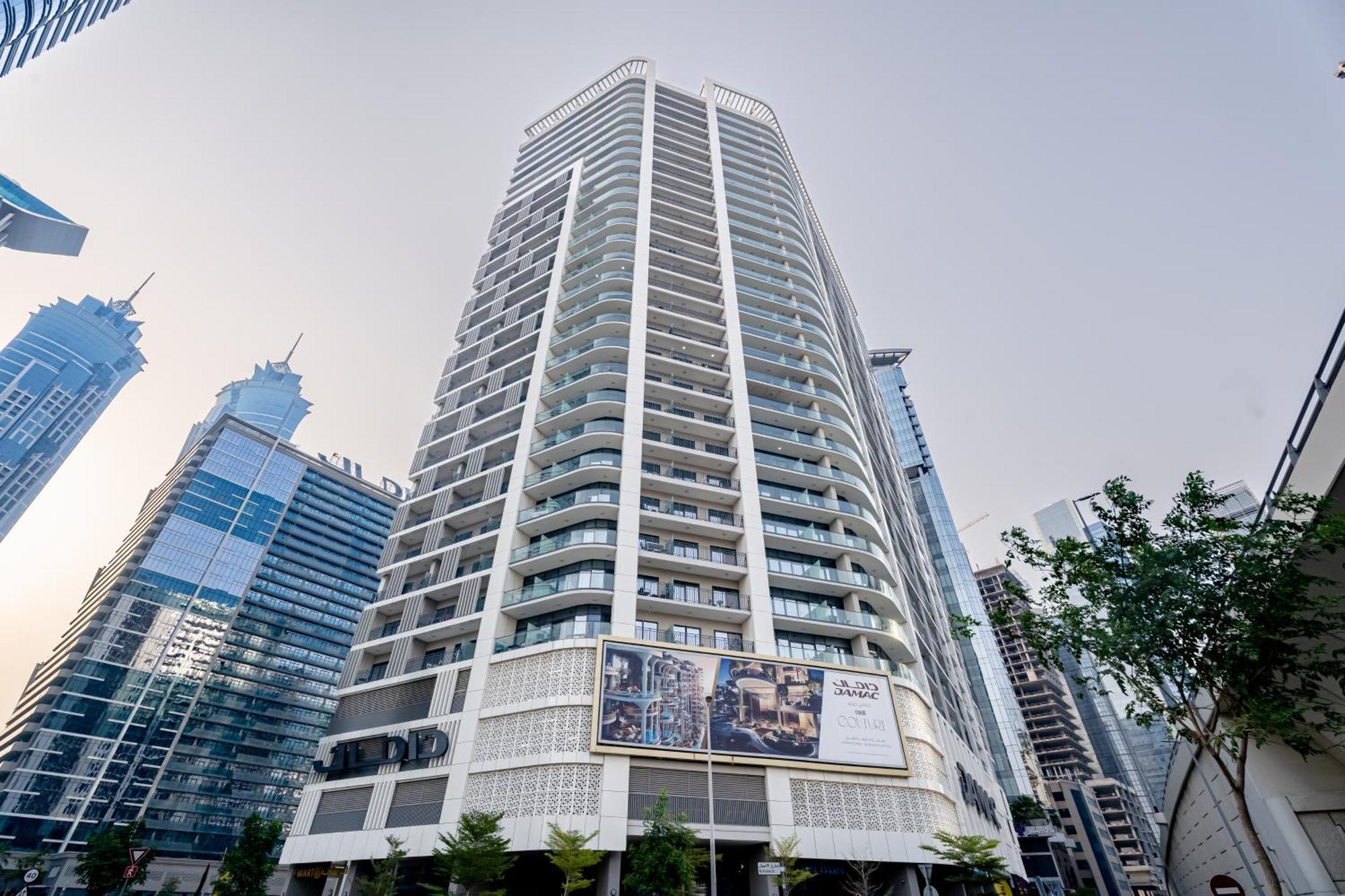 Zada Tower 1br In Business Bay Near Metro & Burj Khalifa - Escape 24 Homes Appartamento Dubai